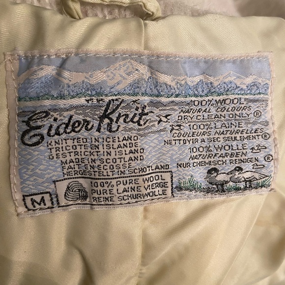 Eider Knit Vintage Wool Bell Shaped Coat from Iceland - Picture 7 of 7